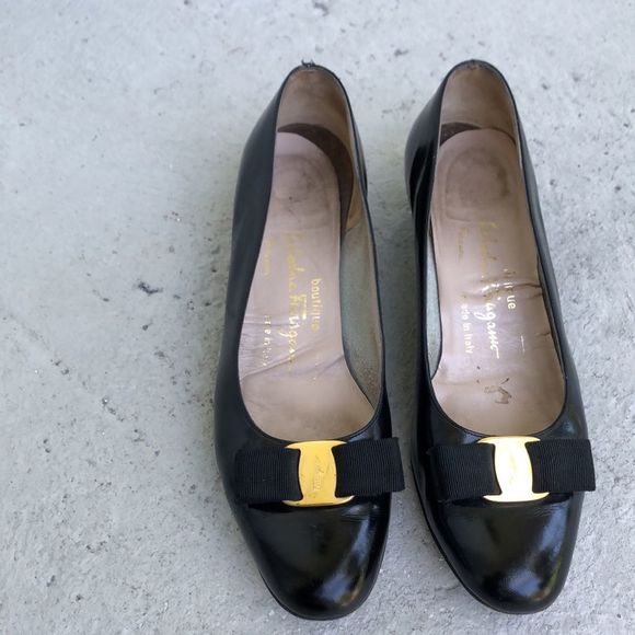 Ferragamo block heels - Picture 3 of 9